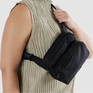 Black Baggu Crossbody Bag